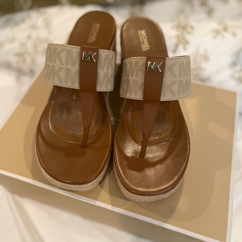 Michael Kors Verity Espadrille Wedge Sandals Color Hemp Size 8.5